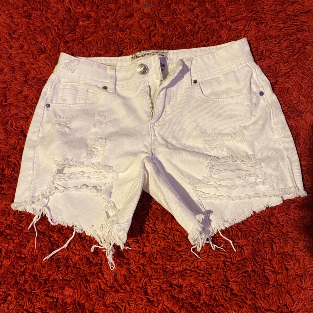 Distressed White Shorts Sz5